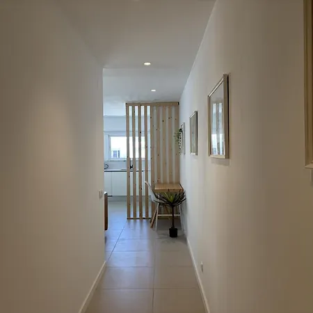 Town 2-bedroom Classy شقة