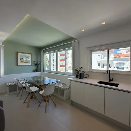 Town 2-bedroom Classy شقة